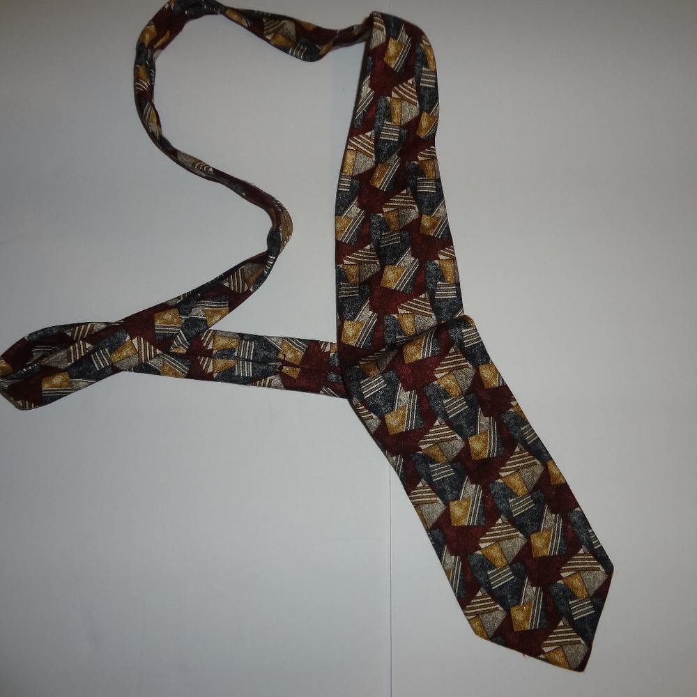 Jos. A Bank Premier Collection Burgundy pattern